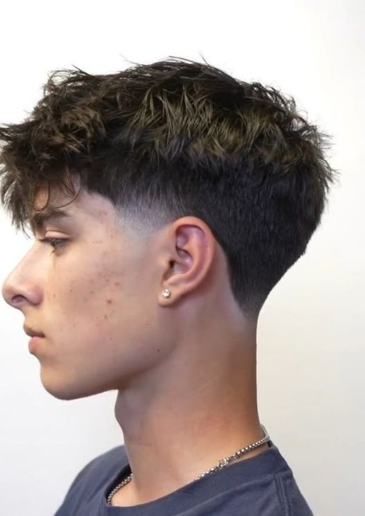 Choosing the Right Taper Fade for White Males